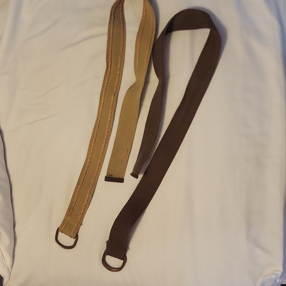 Set of 2 mens loop belts, size 31